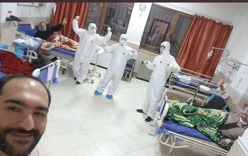 Corona patiens and selfie with nurses Corona patiens and selfie with nurses
