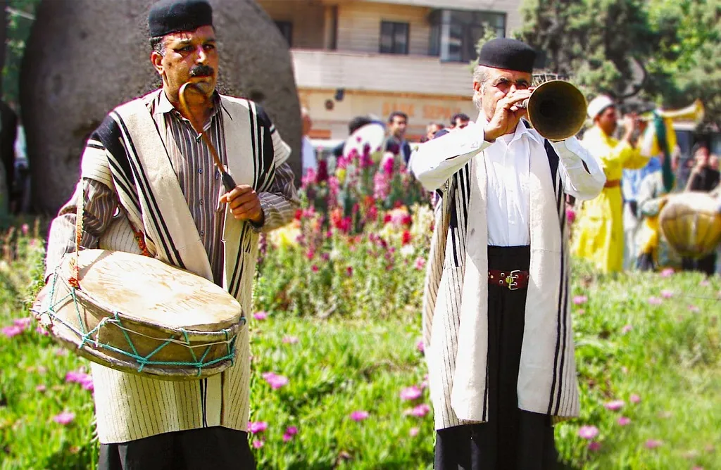 Persian New Year festival Nowruz Bazaar min