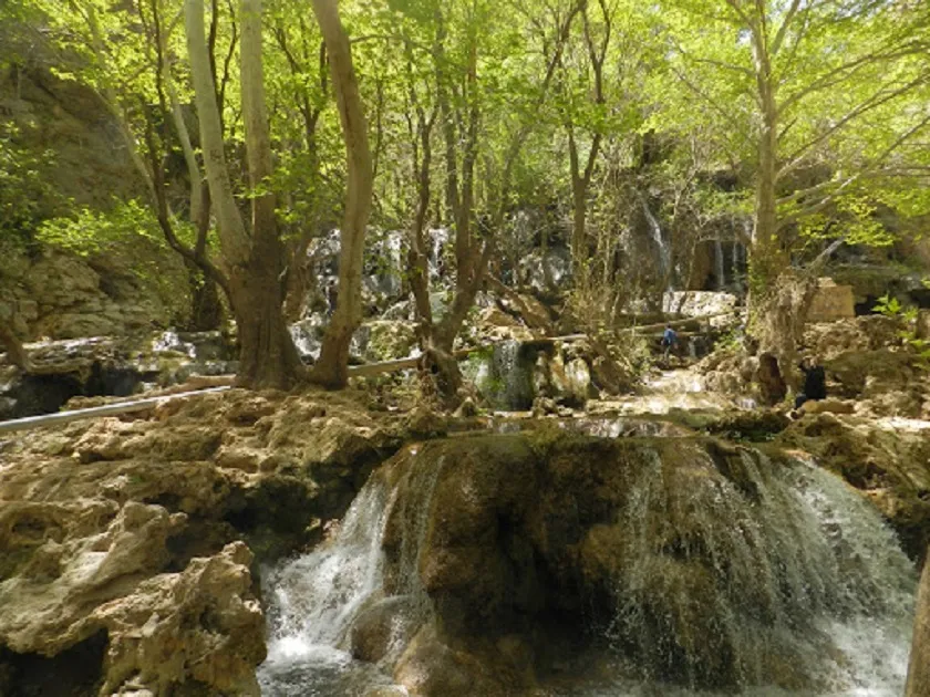 Tang-Bostanak-or-Behesht-e-Gomshodeh-Lost-Paradise