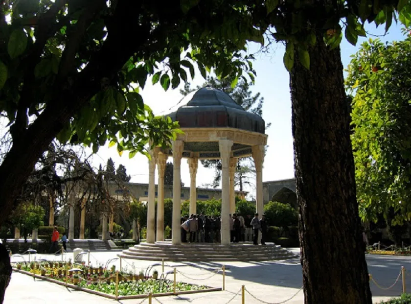 Tomb-of-Hafez