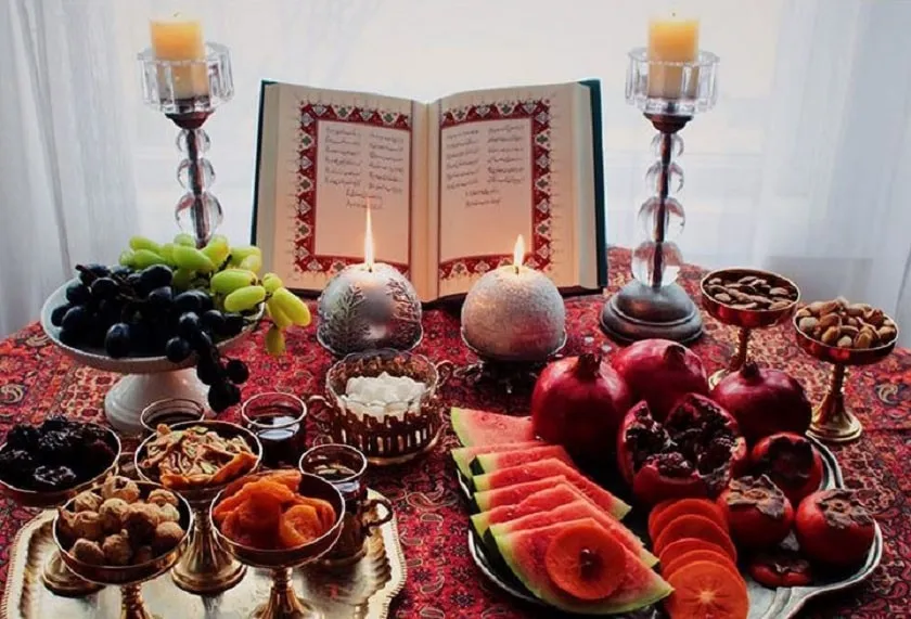 Yalda-and-red-the-color-of-the-celebration-min