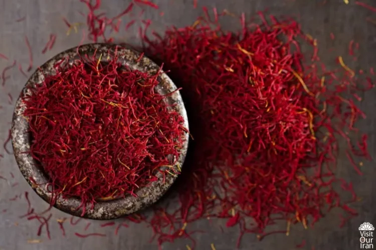 saffron threads 1