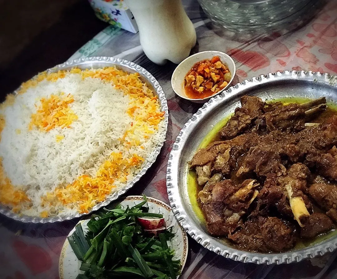yakhni with rice